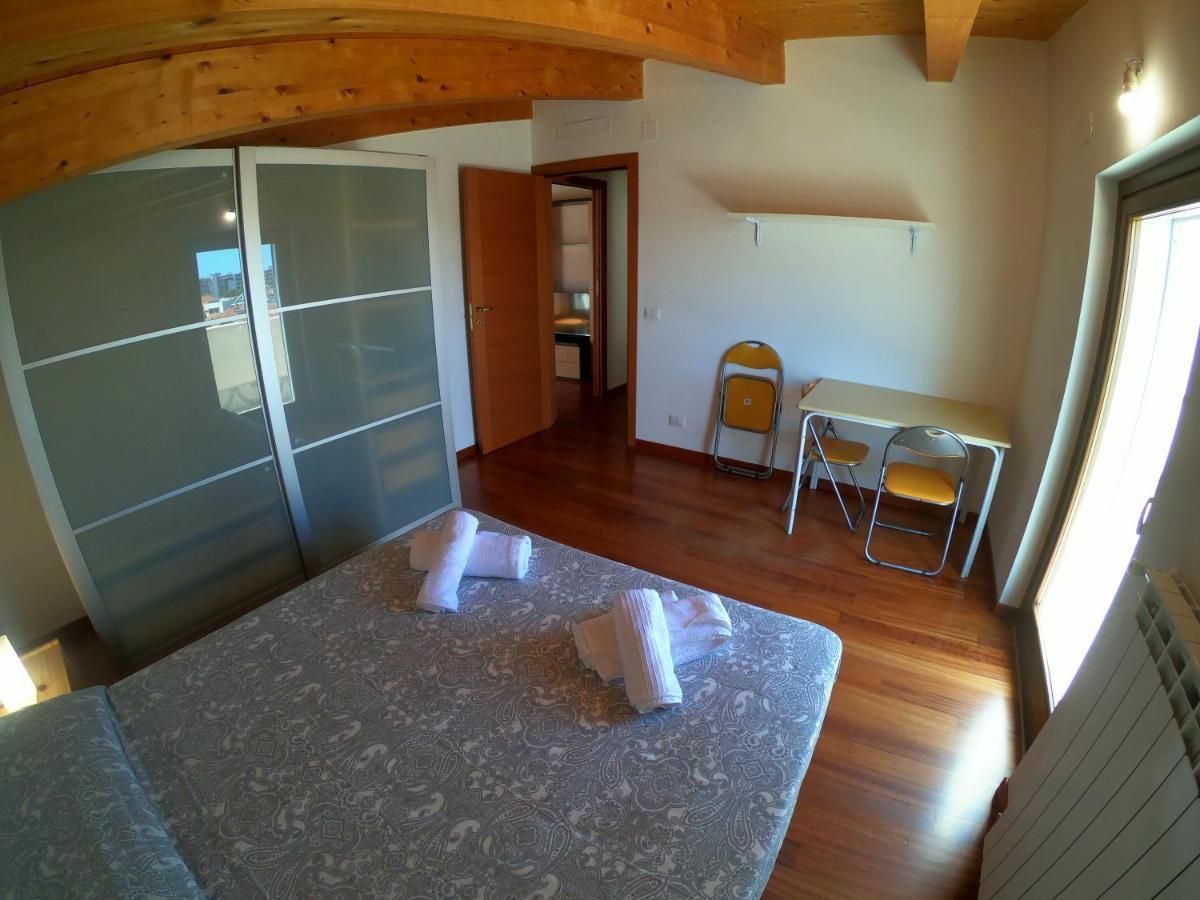 Attico Petfriendly Con Terrazzo, Via Del Borgo Διαμέρισμα Montesilvano Marina Εξωτερικό φωτογραφία